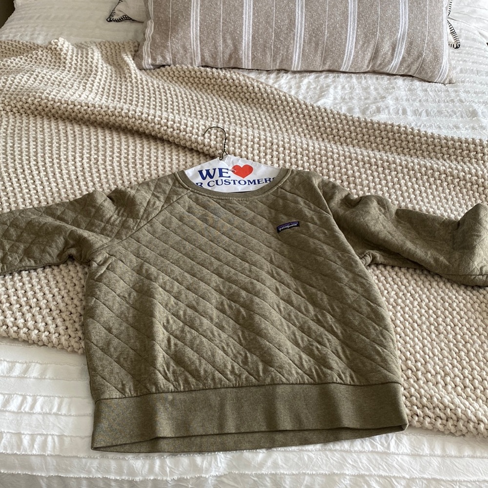 Patagonia womens sweater